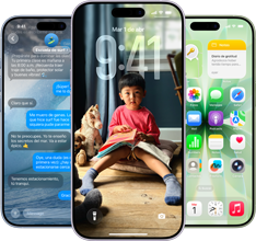 Tres dispositivos iPhone 17, frente, muestran tres pantallas de iOS 26 distintas: app Mensajes con diseño de Liquid Glass, fondo de pantalla y pantalla de inicio